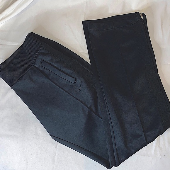 NWOT Gorgeous black satiny/silky straight leg NIKEs - Picture 3 of 7